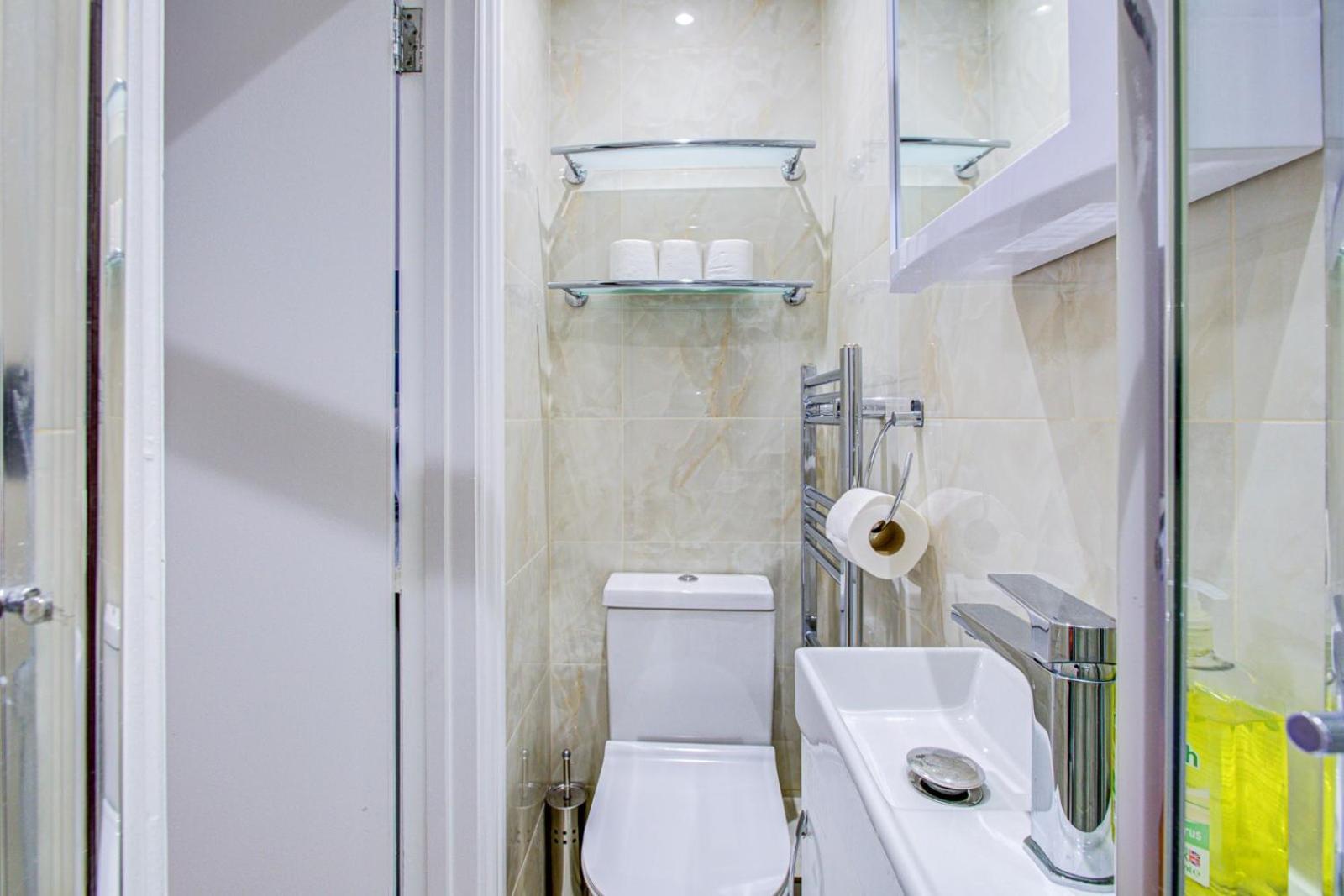 לונדון Streatley Apartments מראה חיצוני תמונה