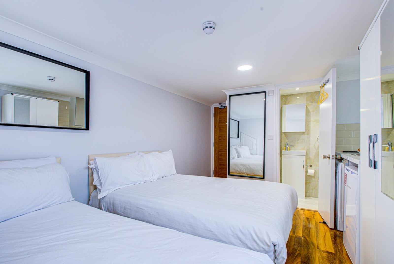 לונדון Streatley Apartments מראה חיצוני תמונה