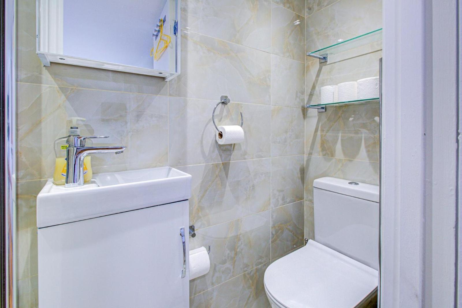 לונדון Streatley Apartments מראה חיצוני תמונה