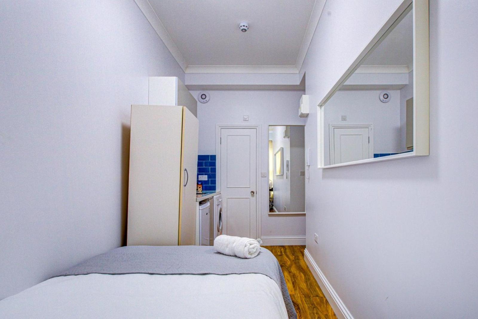 לונדון Streatley Apartments מראה חיצוני תמונה